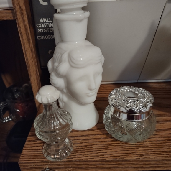 Avon .vintage  bottles - Picture 10 of 16